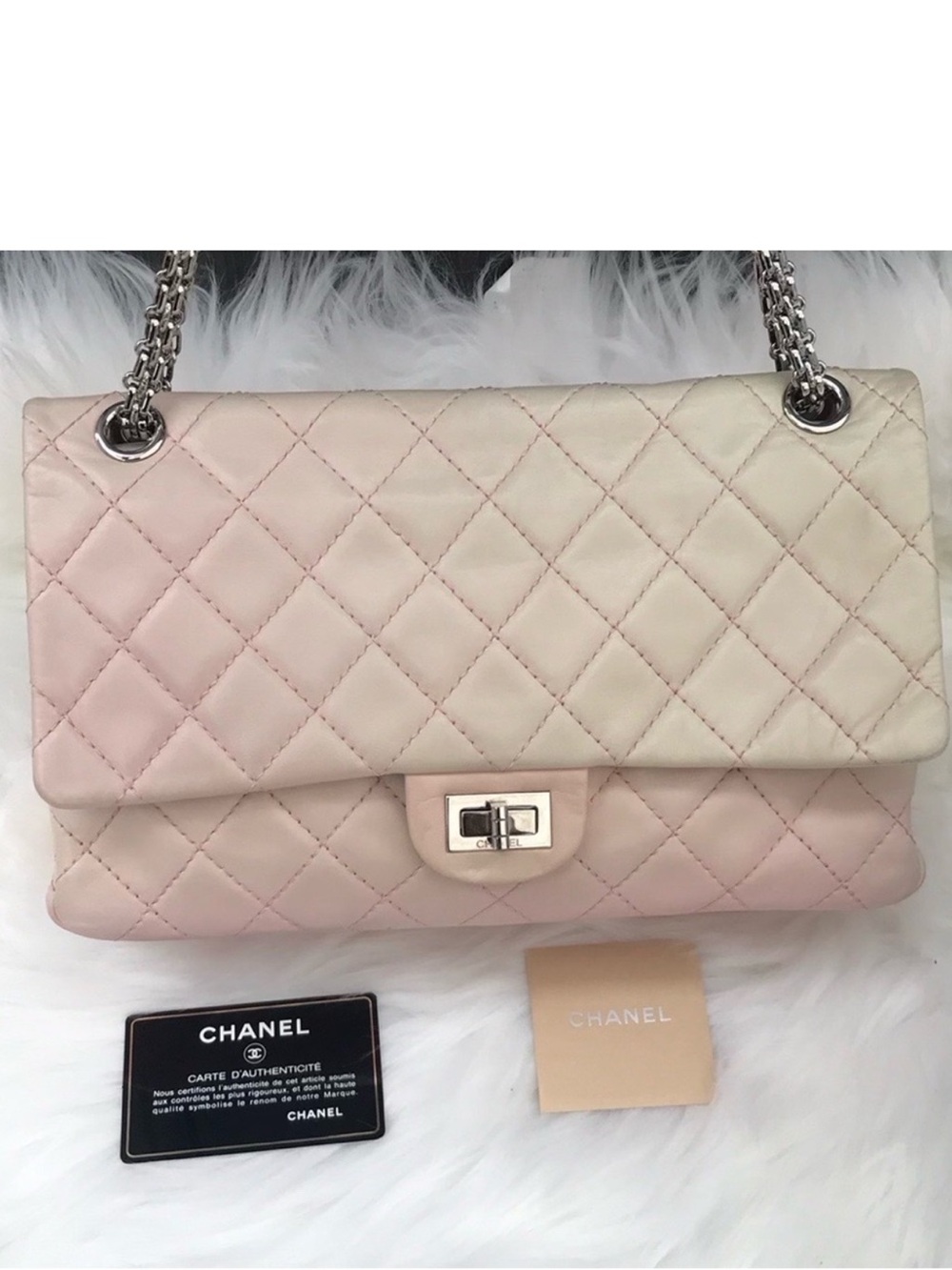 CHANEL pink rose Quilted Double flap reissue bag